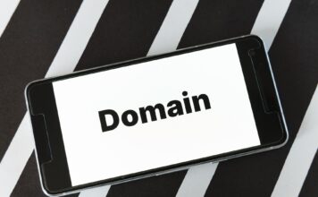 Se venden nombres de dominio web: inversión en dominios con sitios activos Descubre dominios web en venta con proyectos activos y cómo invertir en dominios como activos digitales que pueden aumentar de valor con el tiempo.